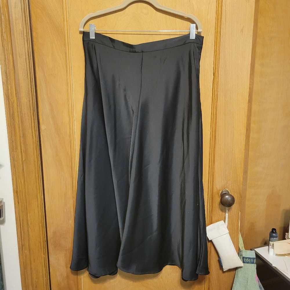 Banana Republic Silky maxi skirt